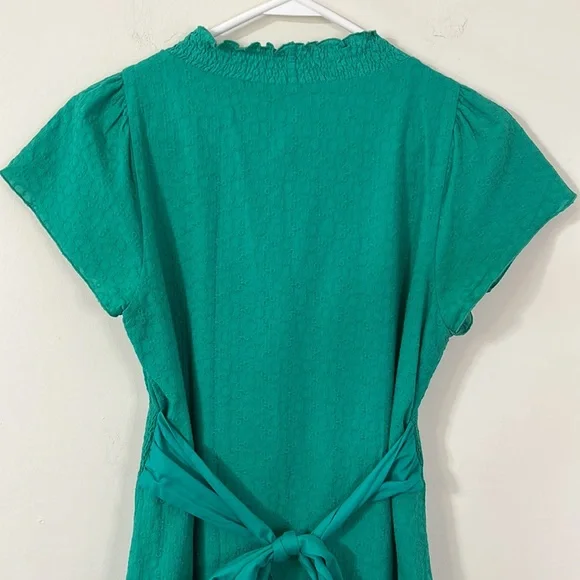 BCBG Paris Green V-Neck Cap Sleeve Tie Back Knee Length Dress 2 - Picture 8 of 11